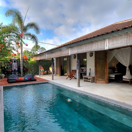 Villa 007 Seminyak  Luaran gambar
